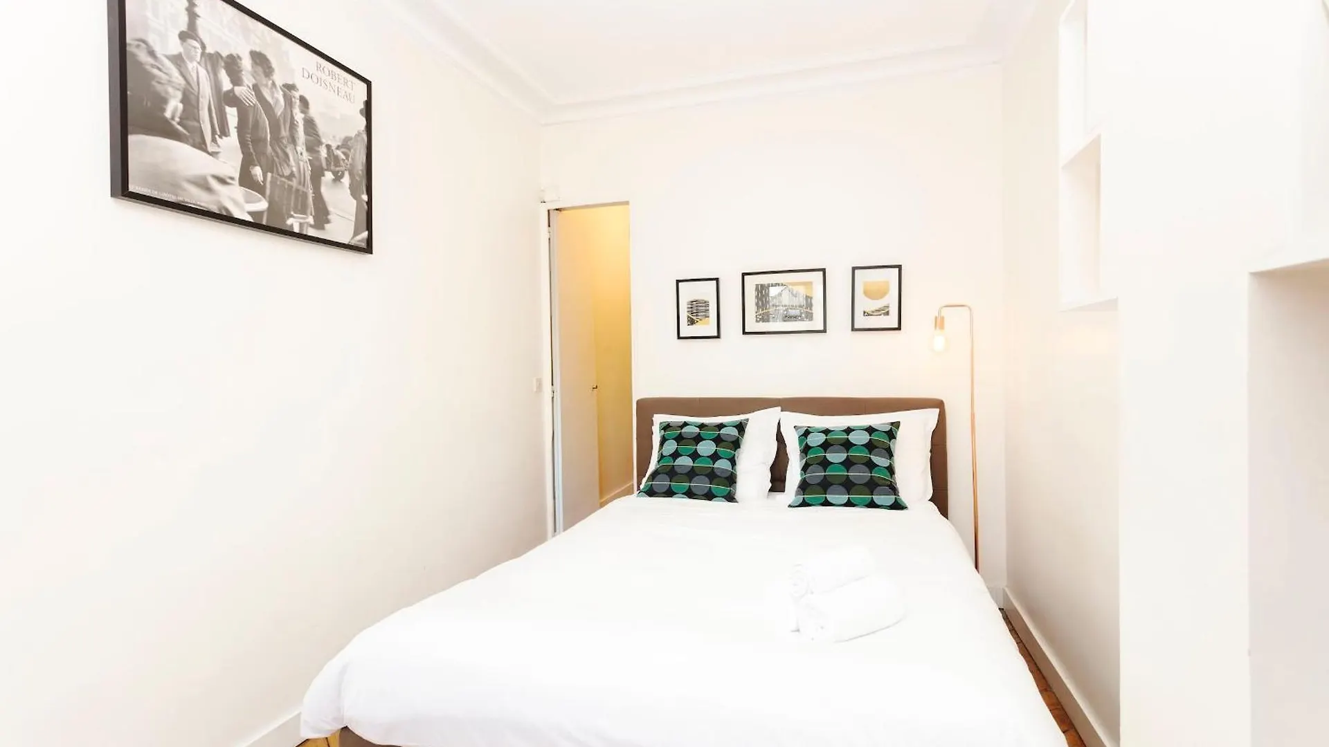 Bnbnova - Notre-Dame - 1Br With Balcony Paris 0*,