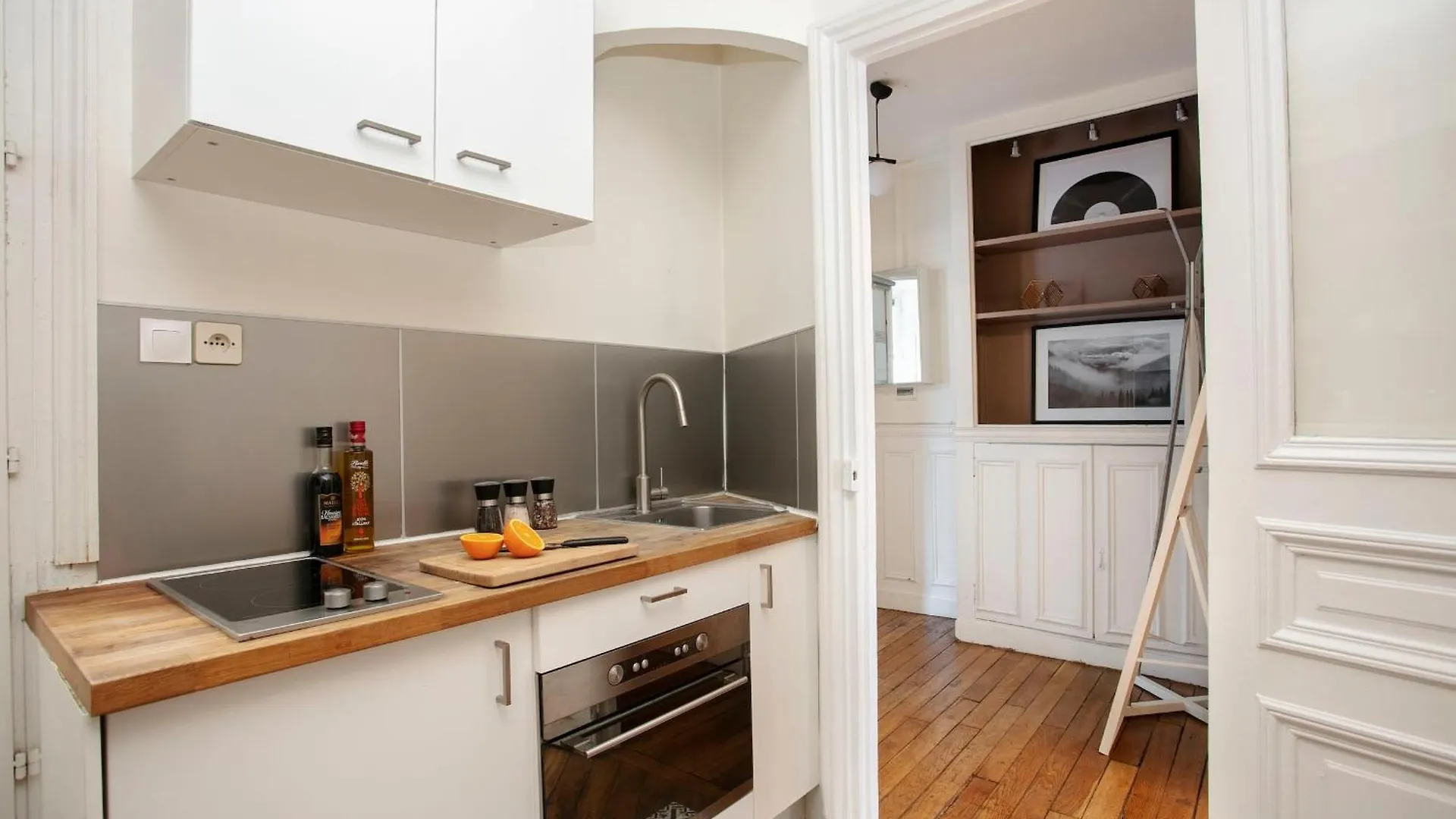 Bnbnova - Notre-Dame - 1Br With Balcony Paris Apartment