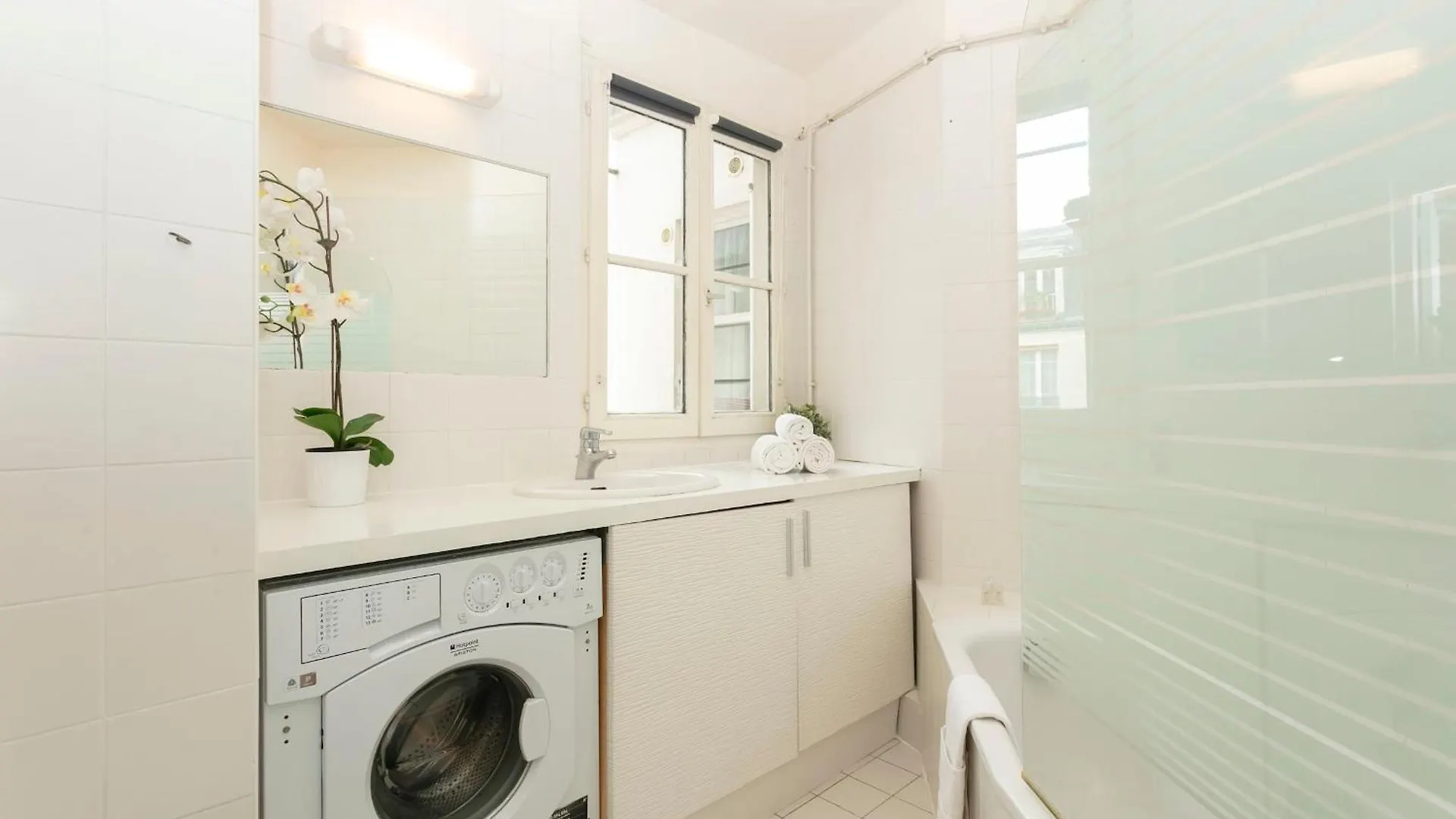 Bnbnova - Notre-Dame - 1Br With Balcony Paris 0*,  France