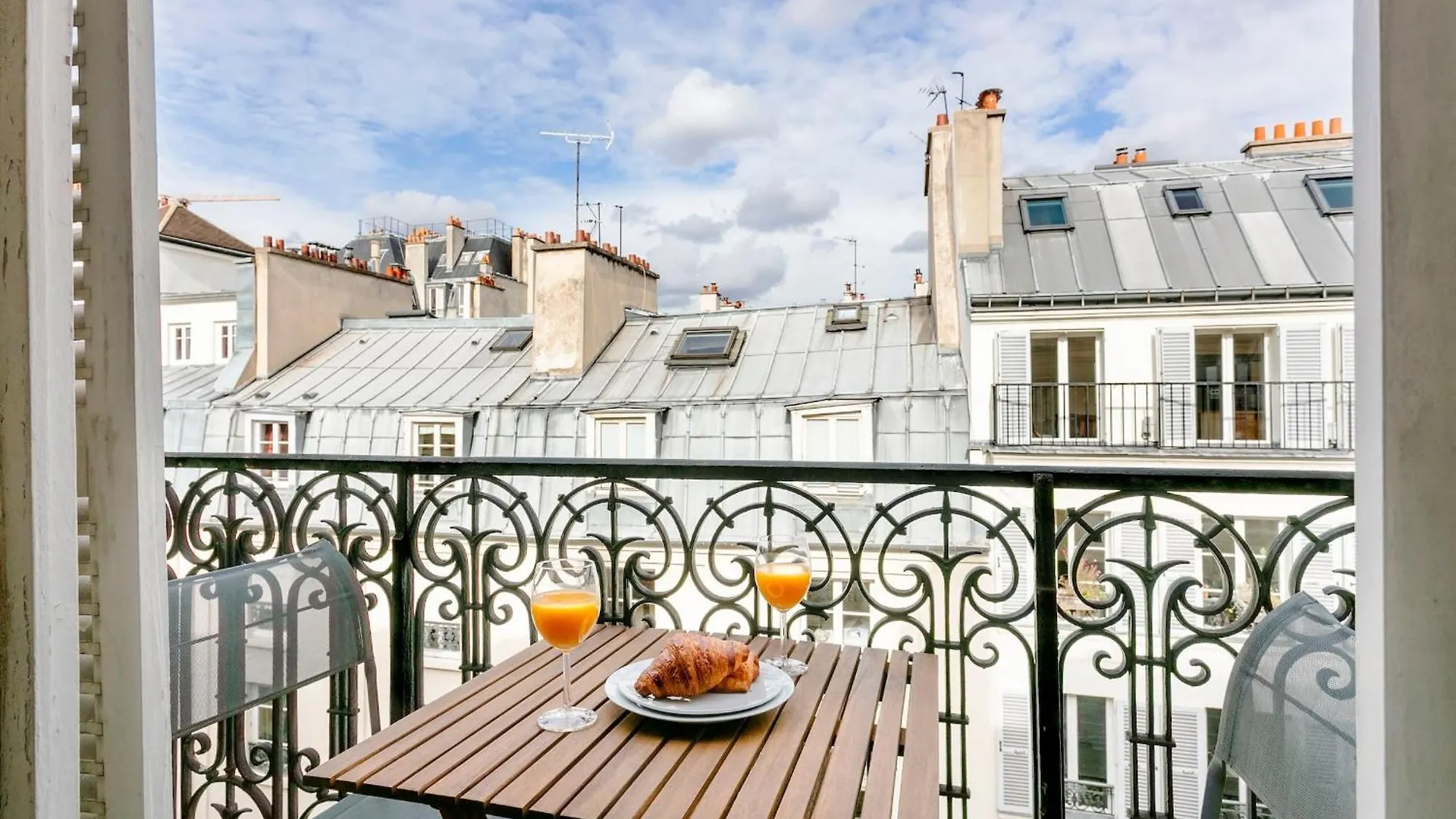 Bnbnova - Notre-Dame - 1Br With Balcony Paris